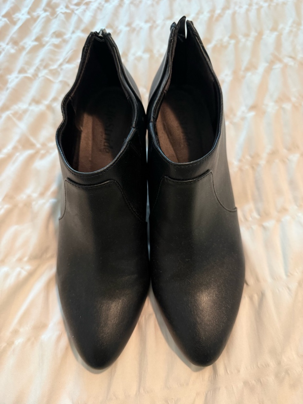 Life Stride Black women’s Chukka Ankle Boots